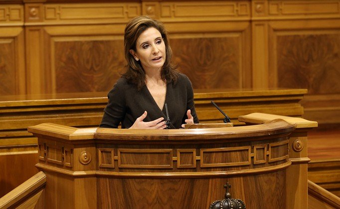 2013112817-Marta Garcia de la Calzada en Pleno Cortes3 (Copiar)