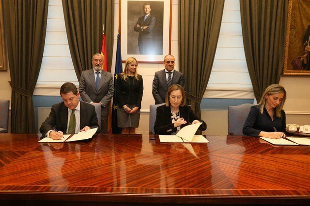 Firma del acuerdo sobre el área de regeneración y renovación del casco histórico de Toledo (Copiar)