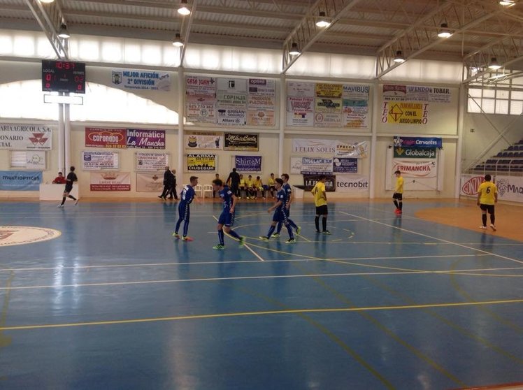 El equipo juvenil celebra un gol - Foto FS Valdepeñas