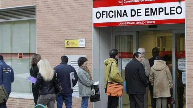 desempleo-Espana-alcanza-historico-superar_TINIMA20121026_0129_5