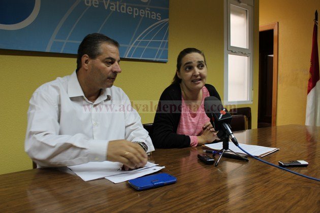 Antonio de la Torre y Julia Cejudo en rueda de prensa