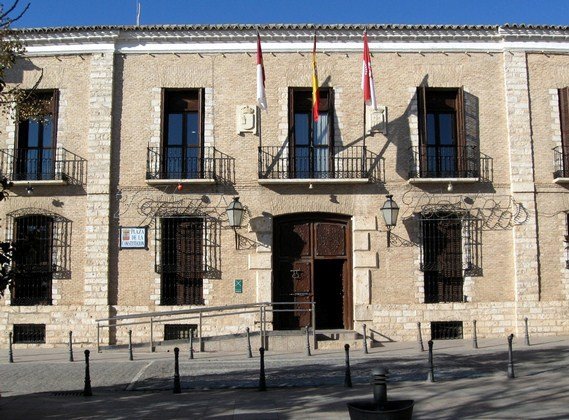 Ayuntamiento Villarrubia de los Ojos fachada (Copiar)