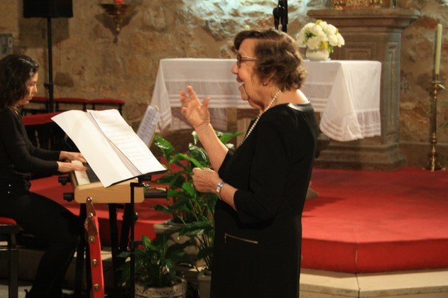 Inés Ibáñez en la misa de la 2 de tve (Copiar)