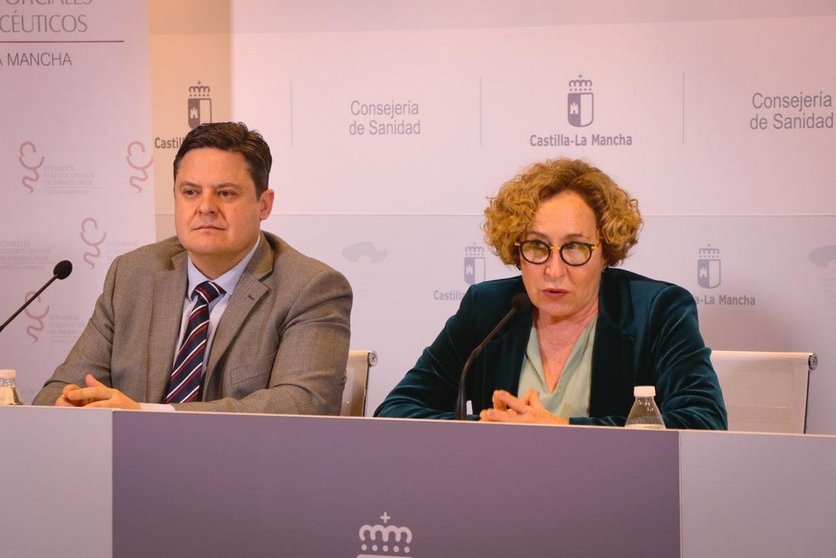 Gobierno regional y el colegio de Farmacéuticos de Castilla-La Mancha